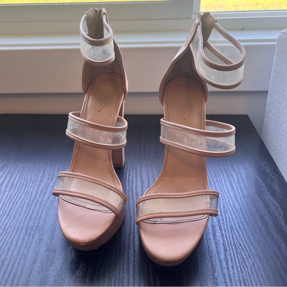 Nude Heels - Picture 2 of 4